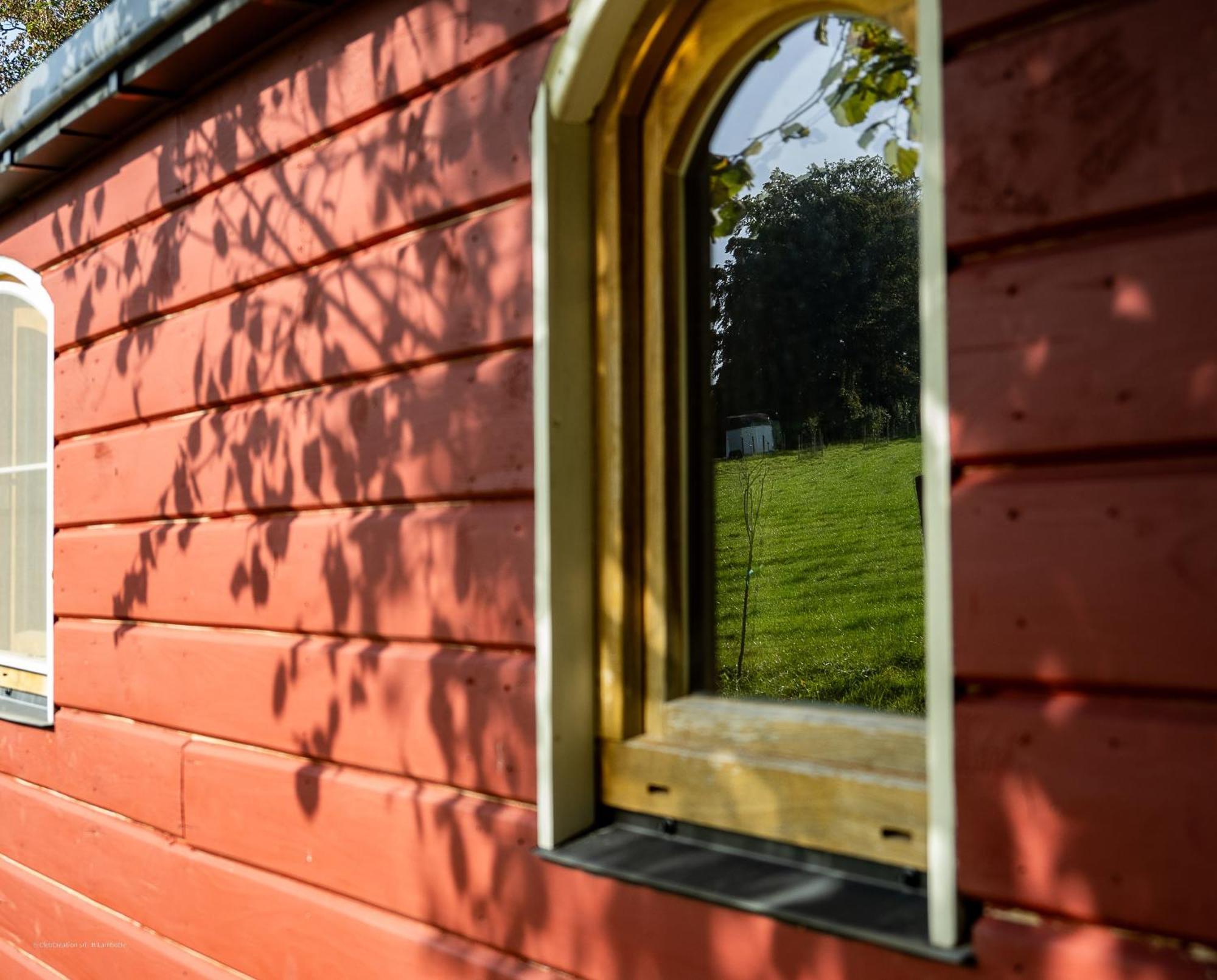 La Tiny House De La Bergerie Villa Lierneux Exterior photo